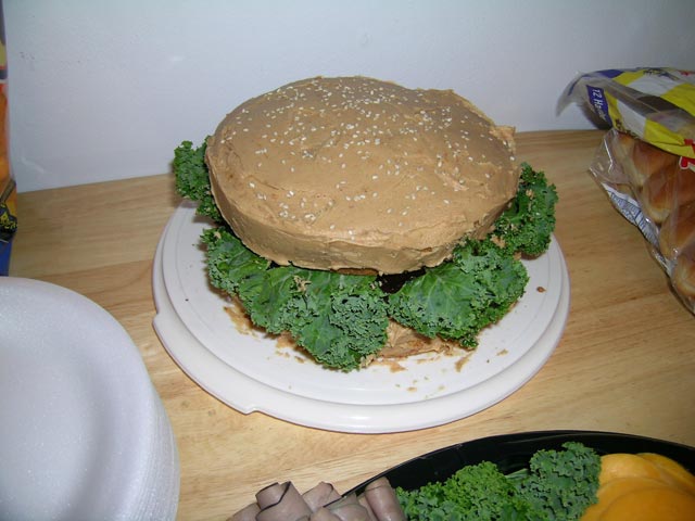 A Very yummy Hamburger Cake!!!