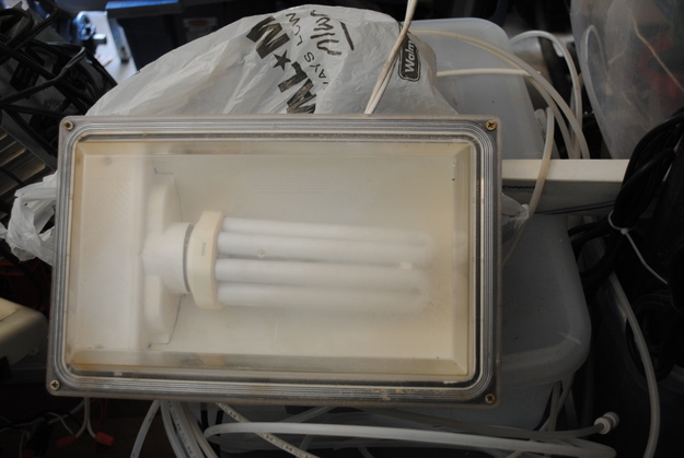 light fixture $30 great for a refugium